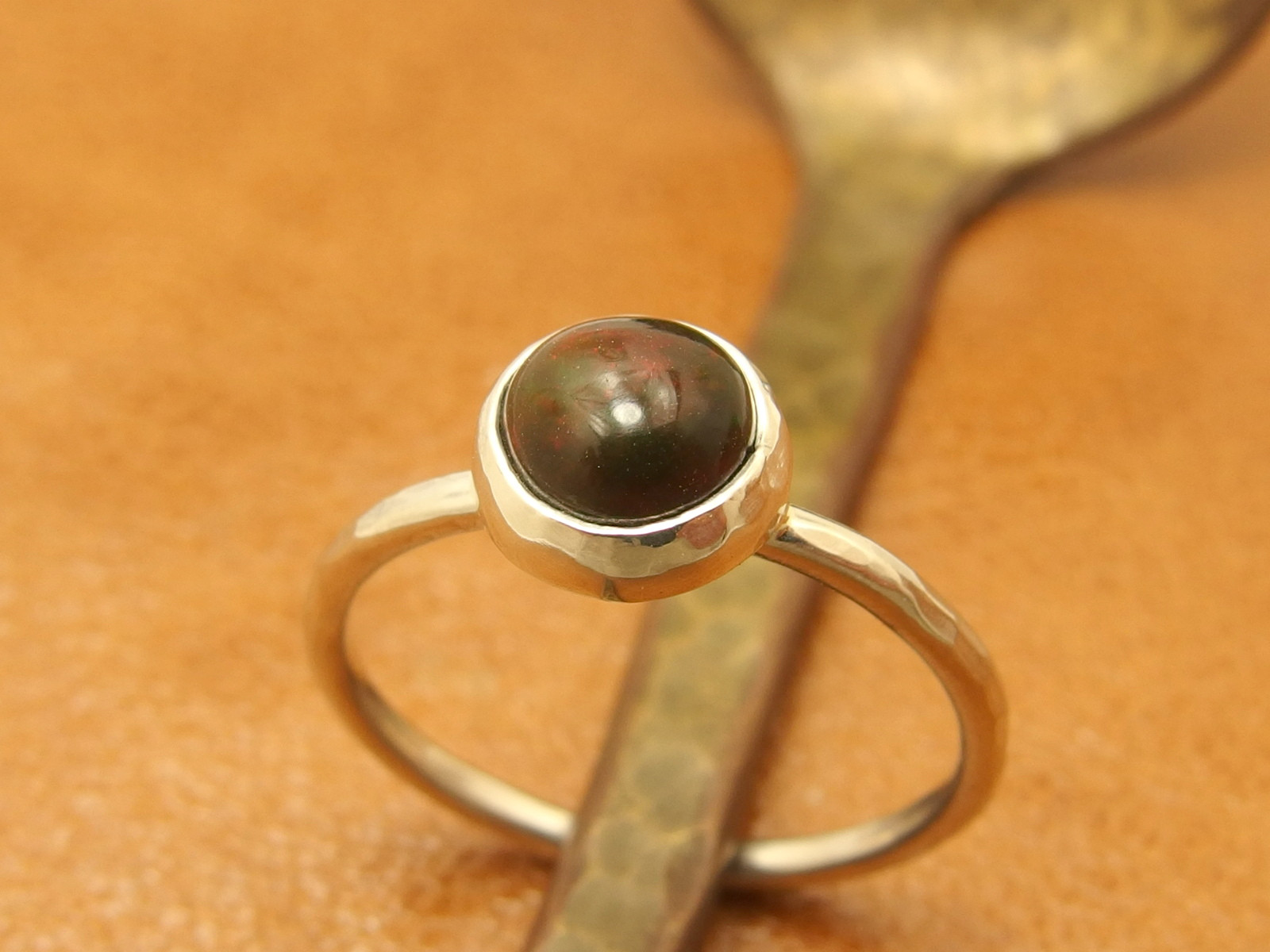 ブラックオパールリング　12号　【silver】天然石　オパールリング　小粒　天然石リング　アクセサリー　シンプルリング