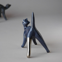青ツヤ猫のリングホルダー　銀のブーツ 3枚目の画像
