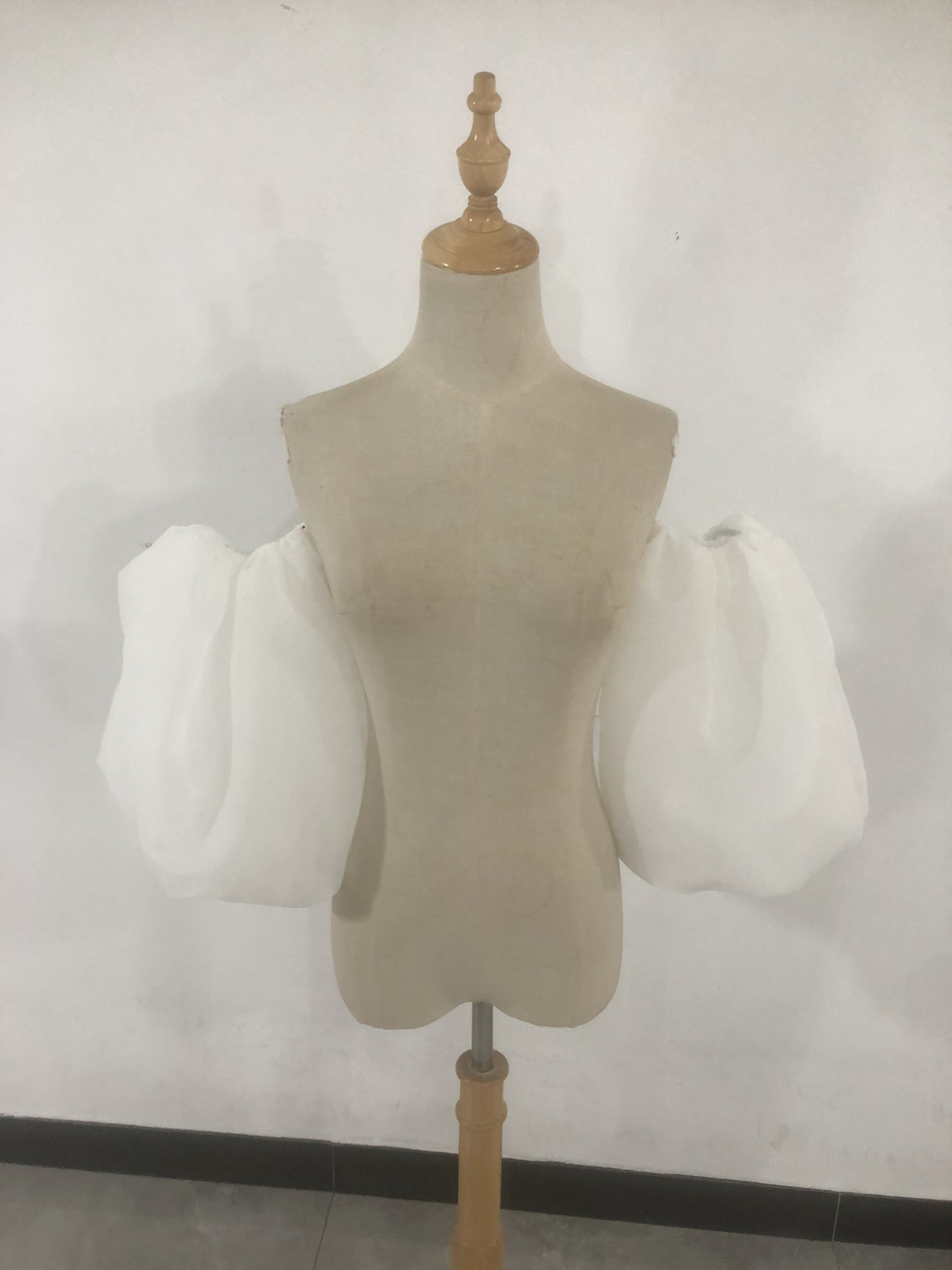 大人気上昇 取り外し袖 ホワイト ショルダーの付け袖 パフスリーブ オーダー可能