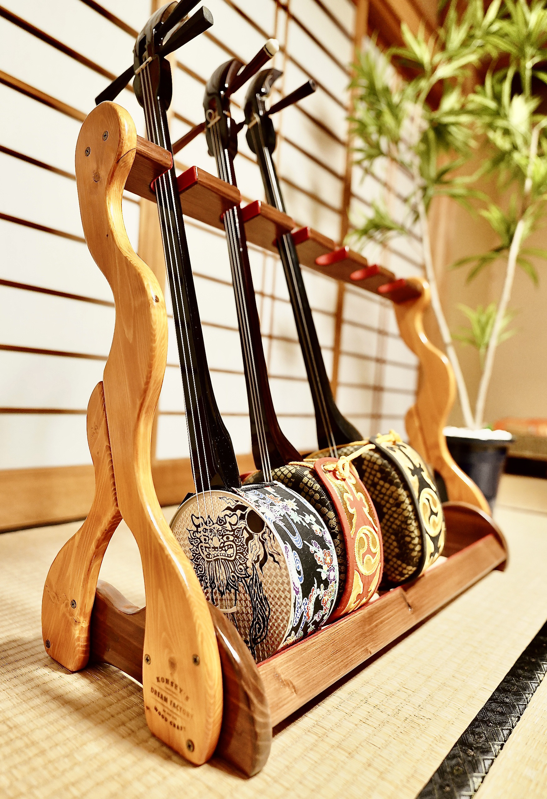 折り畳み 新品未使用(送料無料)8.980円　木製三線台3個セット