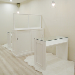 かわいい おしゃれ ネイルテーブル ネイルデスク W1000ホワイト ガラス天板 ネイルサロン 自宅サロン オーダー家具 3枚目の画像