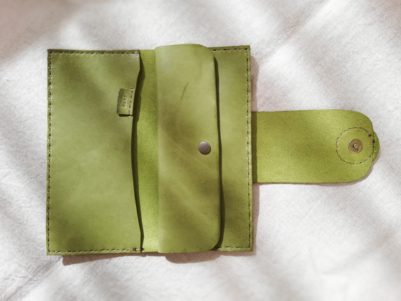 simple wallet　ピスタチオグリーン　オイルワックスレザー 8枚目の画像