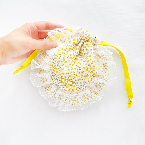 ふんわり丸巾着バッグ　黄色　刺繍レース生地 ふんわり丸巾着バッグ 黄色 刺繍レース生地