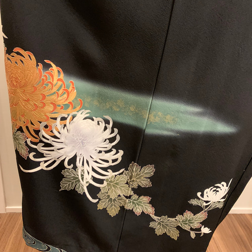 お値下げ品＊難あり＊着物リメイク＊黒留袖＊作家物(印入り)＊衿 