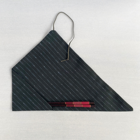 【1点もの】着物地ので作る箸袋・カトラリーホルダー -ウール 黒緑 P-89 2枚目の画像