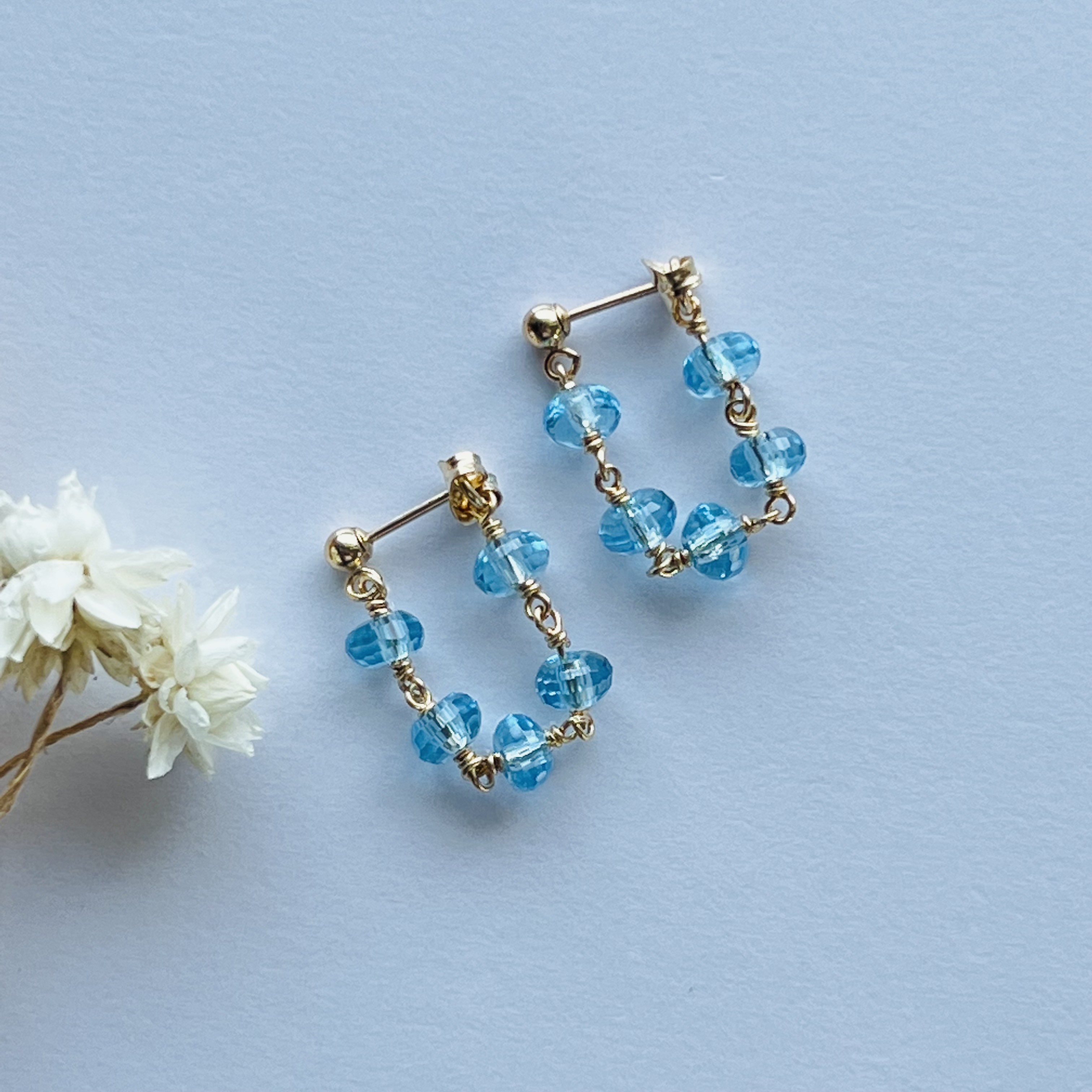 スイスブルートパーズ シャンデリアピアス　14kgf ブルー　青　高品質 #晴れやかブルーの作品