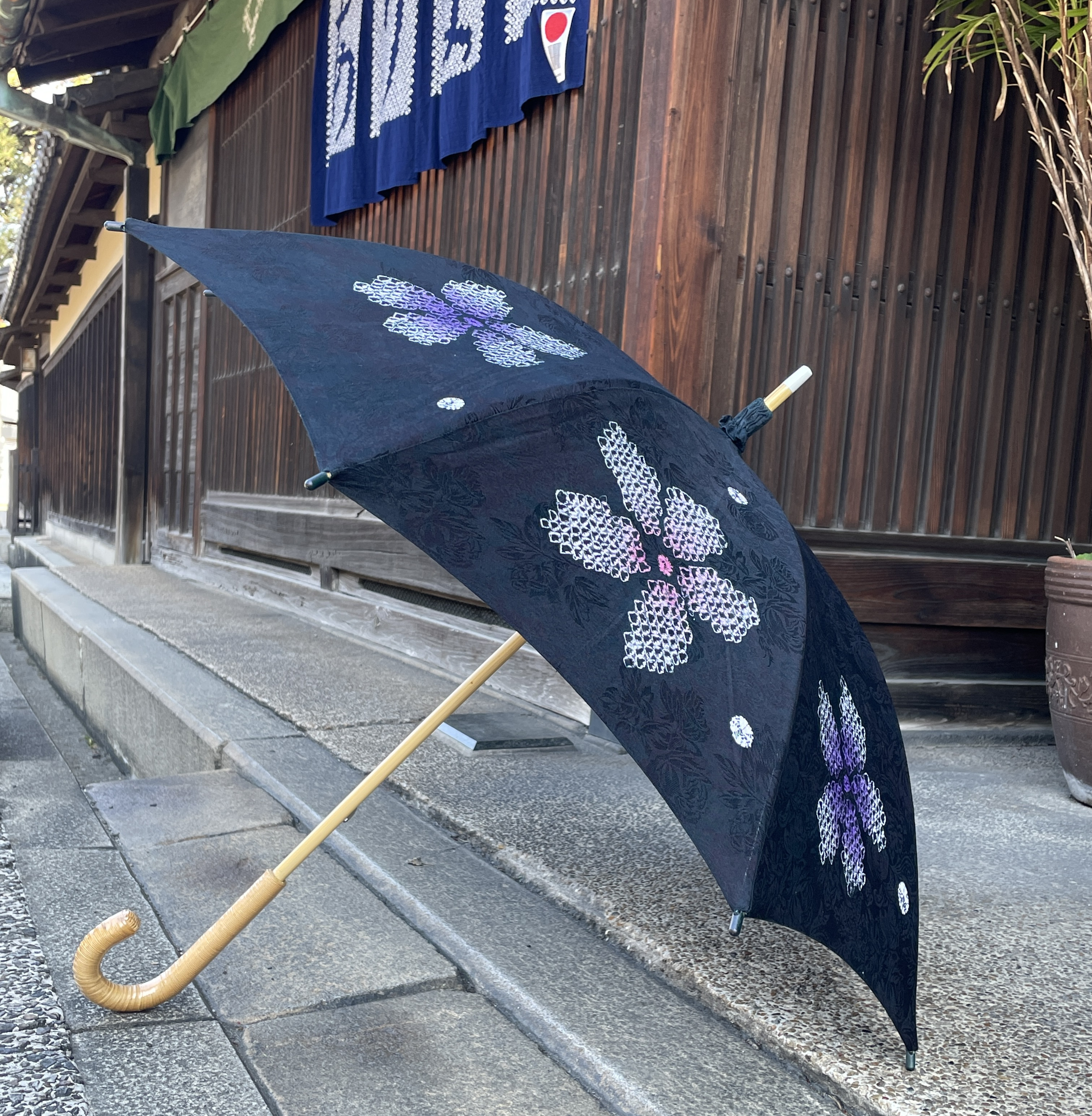 有松絞り日傘 〜三浦絞り 花〜 傘・日傘 絞り染めしぼるん 通販 ...