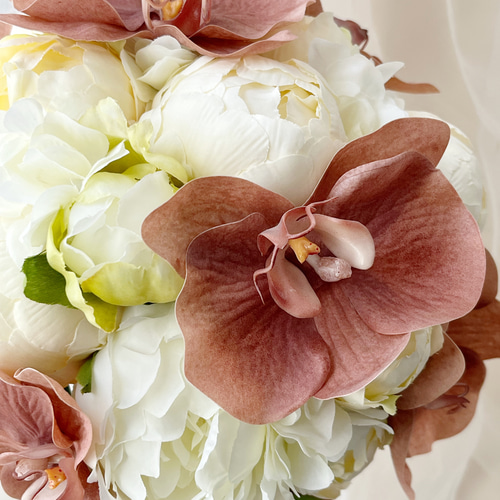ウエディングブーケ 造花 芍薬 白 胡蝶蘭 アーティフィシャル ウエディングブーケ 造花 芍薬 白 胡蝶蘭 アーティフィシャル