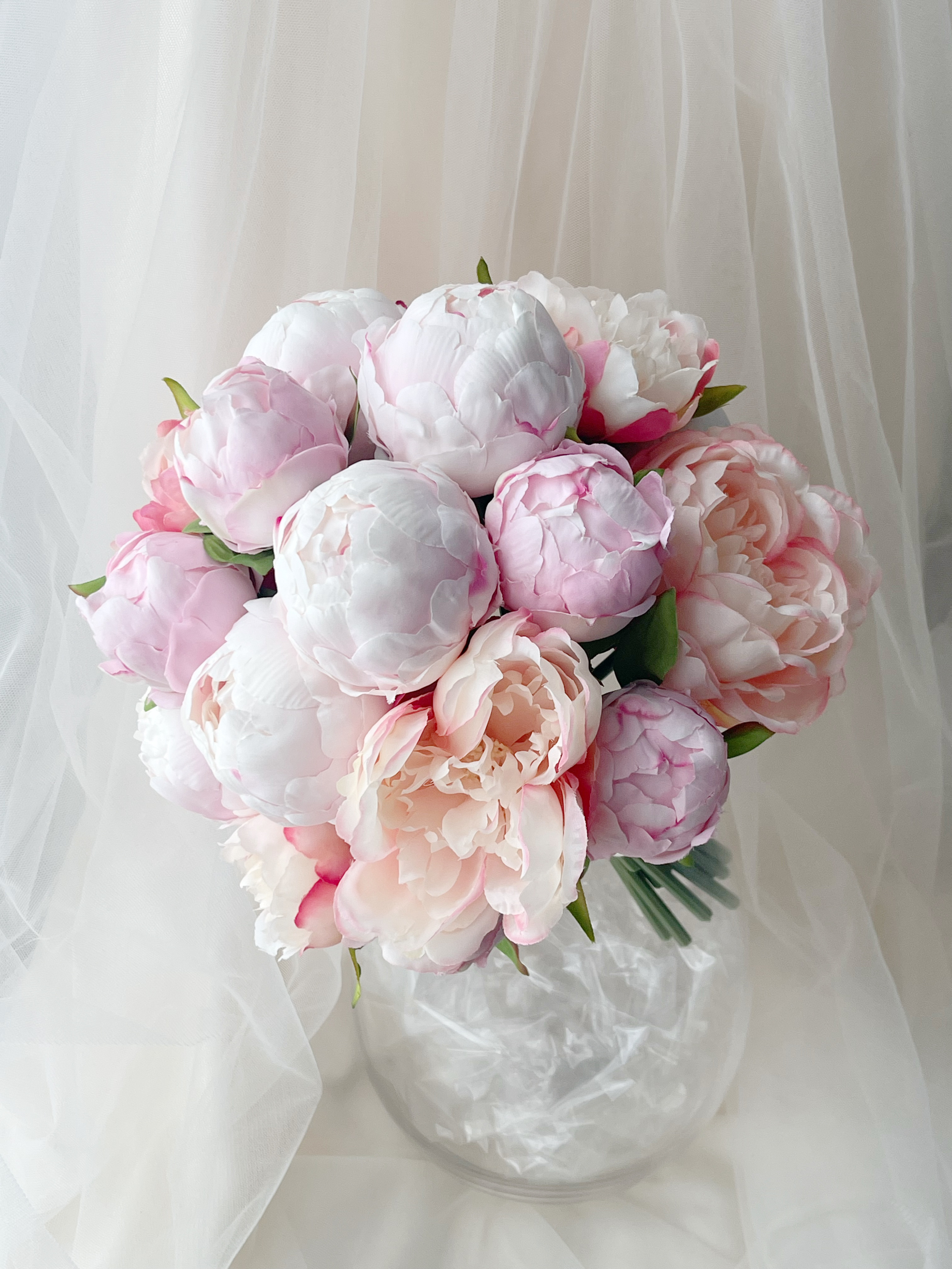 人気 ウエディングブーケ 造花 白 ピンク 芍薬 ピオニー 上品 キレイめ 前撮り 二次会 ゴシップガール