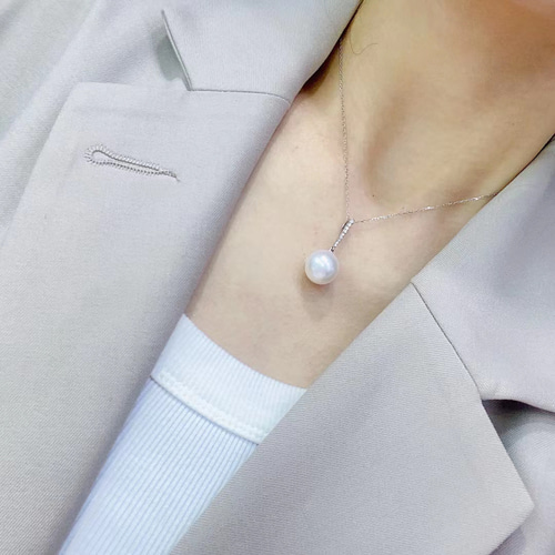 高級】南洋白蝶真珠 ペンダントトップk18 ペンダントトップ パール  