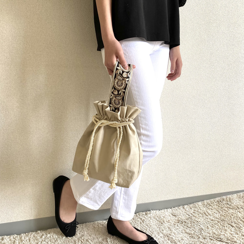 YONE インド刺繍ワンハンドル ベージュ 刺繍 巾着バッグ インド刺繍