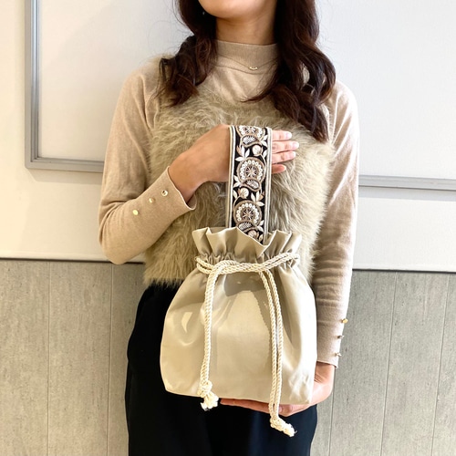 YONE インド刺繍ワンハンドル ベージュ 刺繍 巾着バッグ インド刺繍