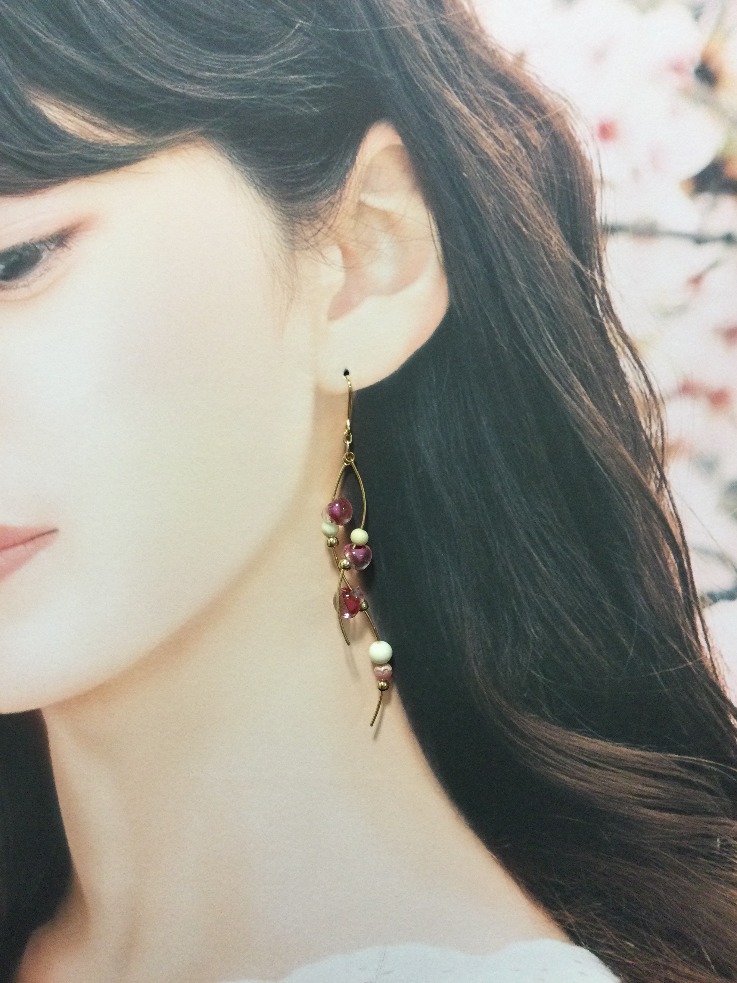 ☆ウェーブピアス（象牙、インカローズ、ティアドロップビーズ）※A-87☆