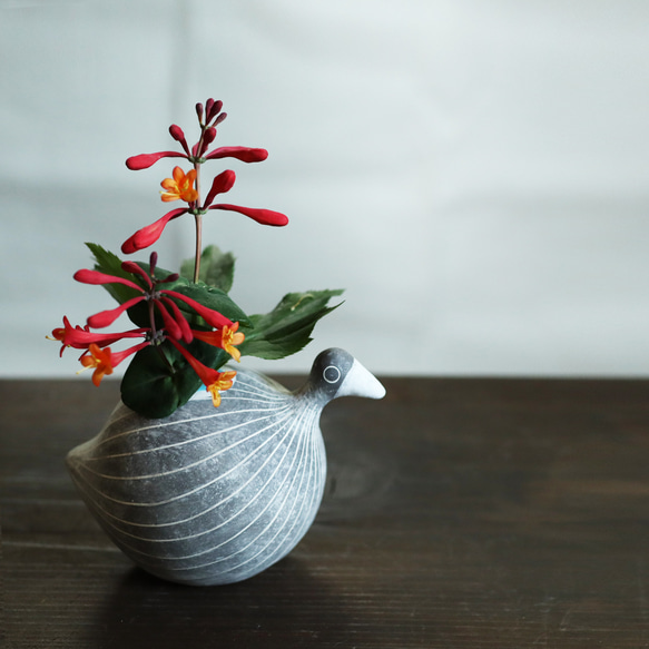 地鳥 / 條紋（大）花瓶、單花瓶 第3張的照片
