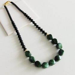 Volume necklace アクリルビーズ  ボリューム ロングネックレス 大ぶり グリーン 緑 マーブル 10枚目の画像
