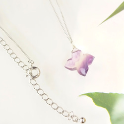 マルチカラーフローライトの紫陽花ネックレス 5枚目の画像