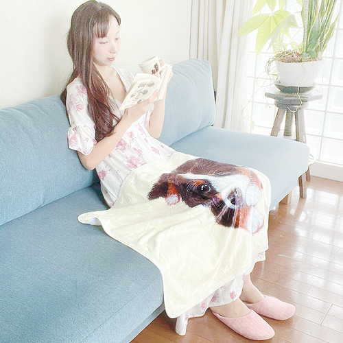 バーニーズ・マウンテン・ドッグ】お名前入りブランケット（ひざ掛け