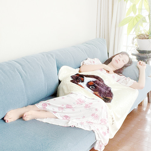 バーニーズ・マウンテン・ドッグ】お名前入りブランケット（ひざ掛け