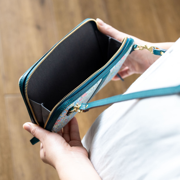 上質なミニバッグお財布&スマホショルダー＊ヒヤシンス柄&本革ブルー＊ミネルバ ボックス＊ギフト 3枚目の画像