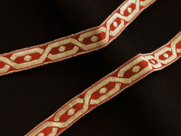 フランス製 オールドストック 縁飾り シルク金糸リボン（No.L11-948） 2枚目の画像