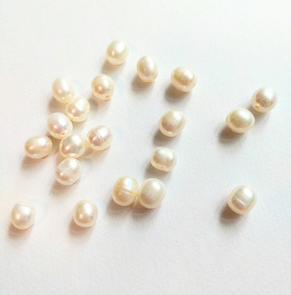 天然淡水パール 約5mm×6mm 【20pcs】 1枚目の画像