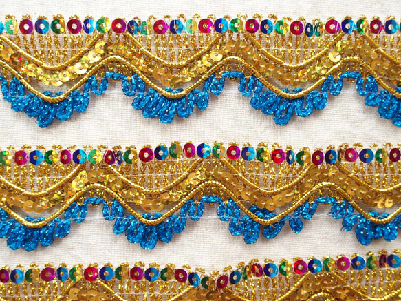 1mゴールドブレード 波型 スパンコールブルー☆ 手芸 クラフト 民族衣装 タッセル フリンジ 5枚目の画像