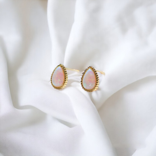 ピアス レディース オパール 18K 金属アレルギー対応 小さめ