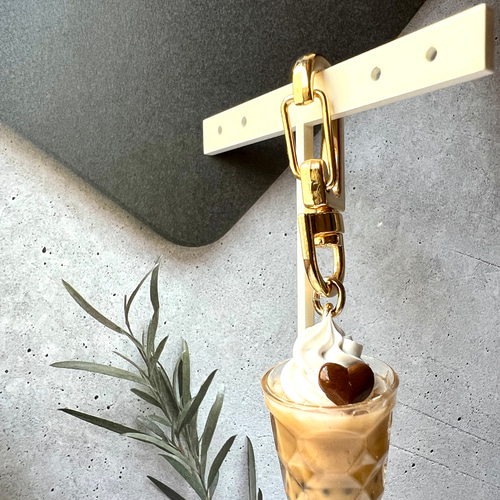 キーホルダー】タピオカミルクティー バッグチャーム ミニチュア