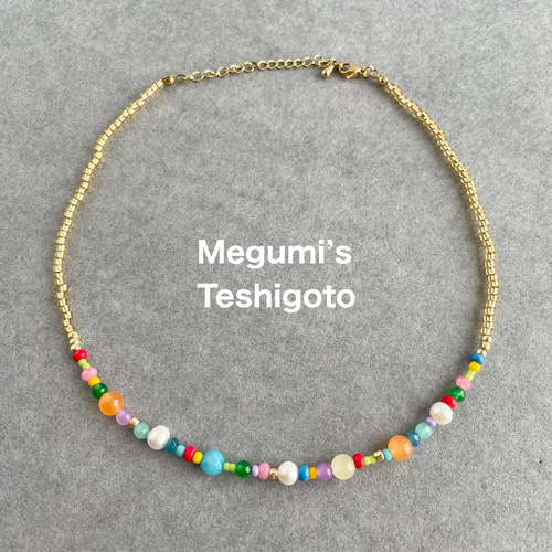 カラフルな天然石ビーズネックレス 天然石×ビーズネックレス（カラフル×ゴールド） ネックレス