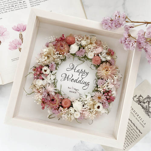 ドライフラワーシャ－ビ－なお花たちのフライングリース❁⃘*.゜ 名入れ可｜ドライフラワーフォトフレームリース＊ピンク フォト