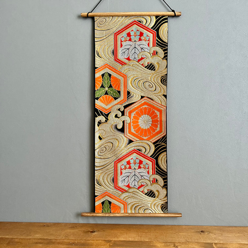 帯のタペストリー 漆黒に金色の波 着物リメイク インテリア こどもの日