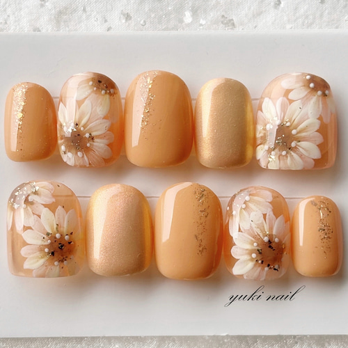 ひまわり × オレンジベージュで上品夏ネイル ネイルチップ（つけ爪