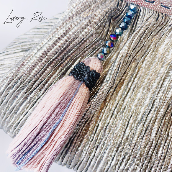 フランス製メタルブラックシルバー変わり織りの光沢が気品漂う特大タッセル　 がま口バッグ　クラッチ　ミニバッグ　フォーマル 10枚目の画像