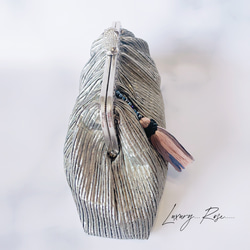 フランス製メタルブラックシルバー変わり織りの光沢が気品漂う特大タッセル　 がま口バッグ　クラッチ　ミニバッグ　フォーマル 8枚目の画像