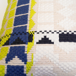 手織りクッションカバー(ガラ紡の糸とスーピマコットンの糸）44cm×45cm 5枚目の画像