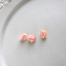3月の誕生花×誕生カラーネックレスとピアス/イヤリングのセット（チューリップ、アクアマリンカラービジュー） 15枚目の画像