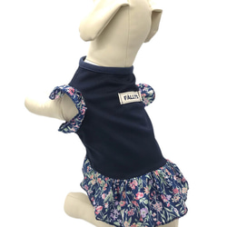 犬服 ペット服 春 ジャージ タンクトップ 花柄 紺 スカート イタグレ コーギー フレブル ダックス 小型 中型犬 6枚目の画像