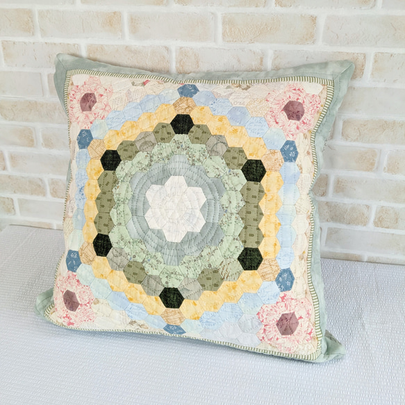 ♡C13(*^-^)♡さま確認用です。アンティークキルト＆刺繍クッション·͜· ♡ アンティークキルト クッションカバー ♡C13(*^-^)♡さま確認用です