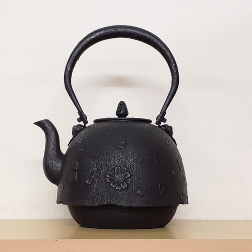 南部型（花びら/1.5L） 本場盛岡の南部鉄瓶・南部鉄器 その他