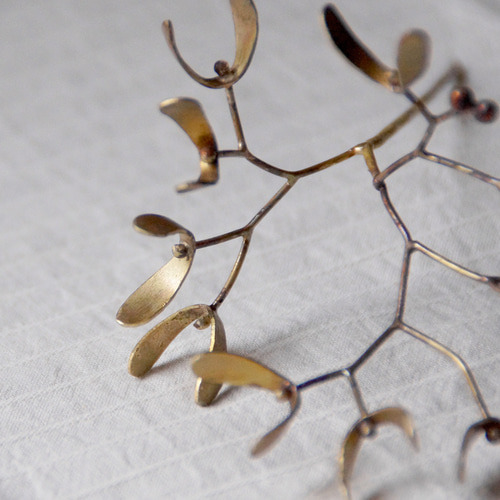オーダー品〔真鍮製〕- ヤドリギ - アートフラワー marronnier