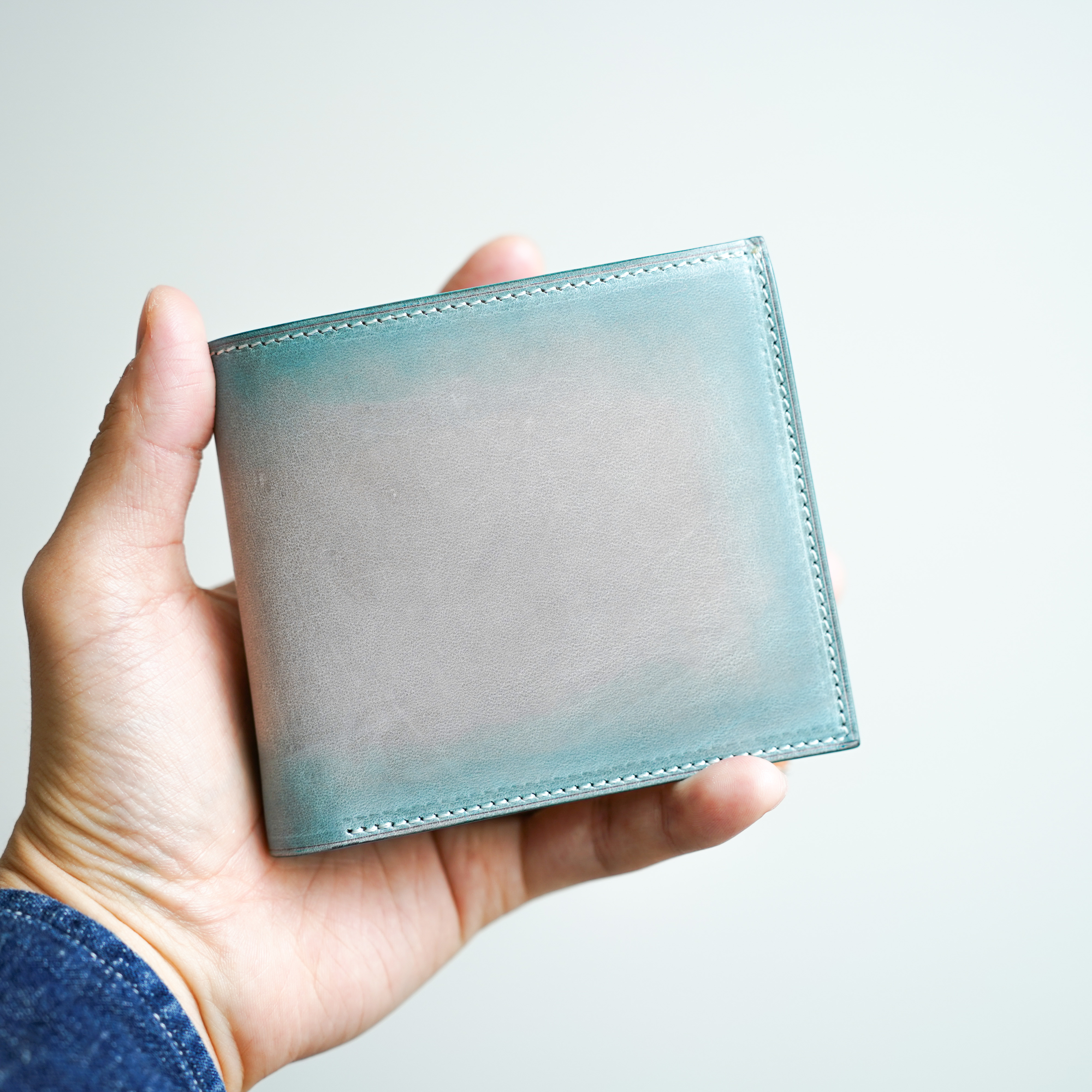二つ折り財布 ハーフウォレット [ skyblue & gray gradation ]