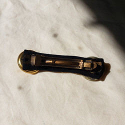 アンティークボタンのバレッタ  ゴールド 4枚目の画像