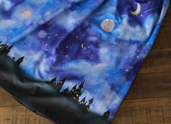 星ビトたちが暮らすユートピア柄 ギャザースカート 12枚目の画像