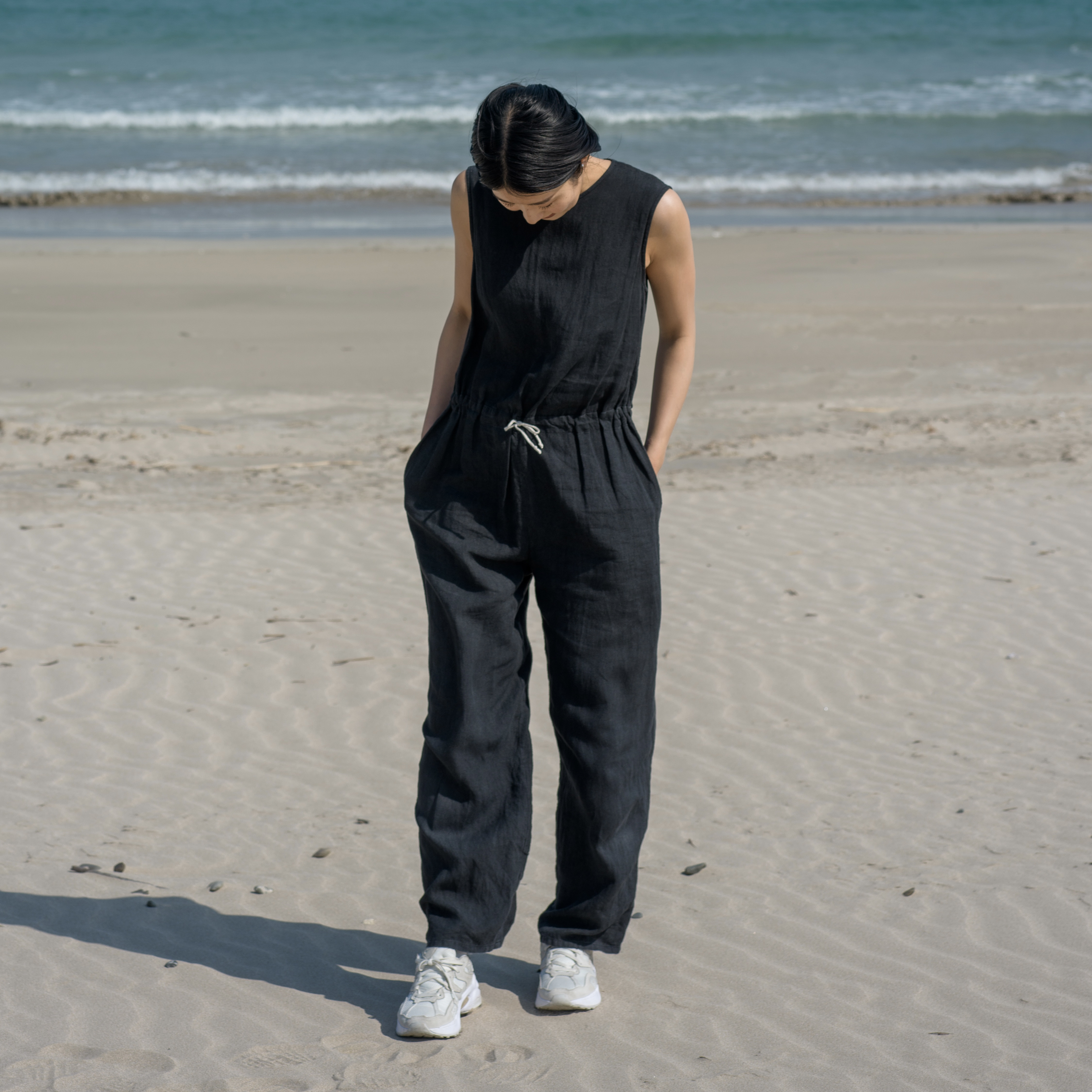 ラミーリネン テーパードパンツ オールインワン サロペット オーバーオール color : ブラック 〈送料無料〉