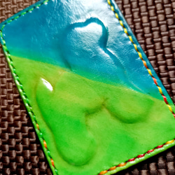 本革 ブルー グリーン パスケース カードケース カラフル 立体風 犬 レザーヌメ革 クロコ型押し 青 緑 7枚目の画像