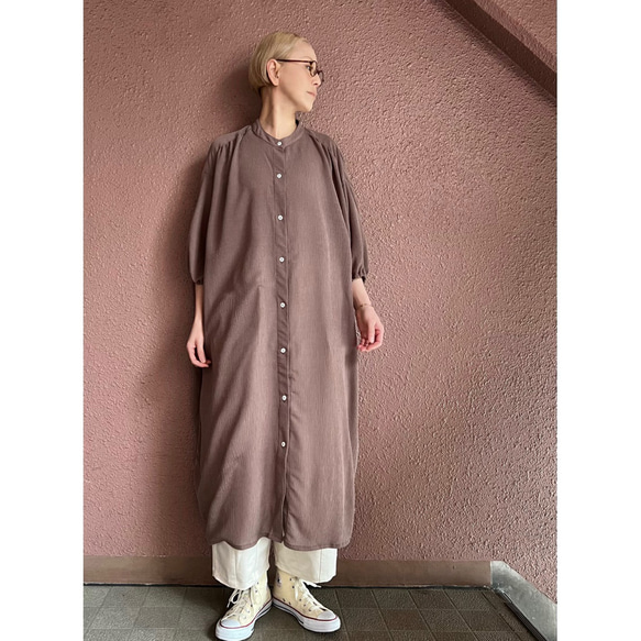 RATA❤️選擇你的長度❣️寬鬆大款長襯衫❤️柔軟面料，優雅時尚的顏色❤️柔軟蓬鬆的摩卡色 第2張的照片