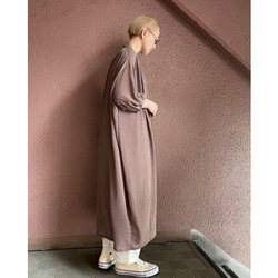 RATA❤️選擇你的長度❣️寬鬆大款長襯衫❤️柔軟面料，優雅時尚的顏色❤️柔軟蓬鬆的摩卡色 第4張的照片