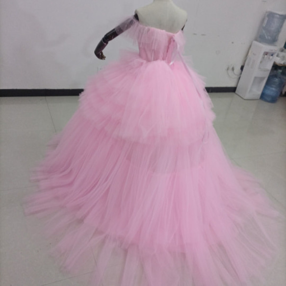 送料無料！カラードレス ピンク 上質オーガンジー 柔らかく重ねたチュールスカートオフショル プリンセスライン エレガント 16枚目の画像