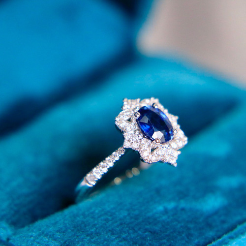 K18WG天然 サファイアダイヤモンドリング