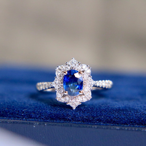 K18WG天然 サファイアダイヤモンドリング